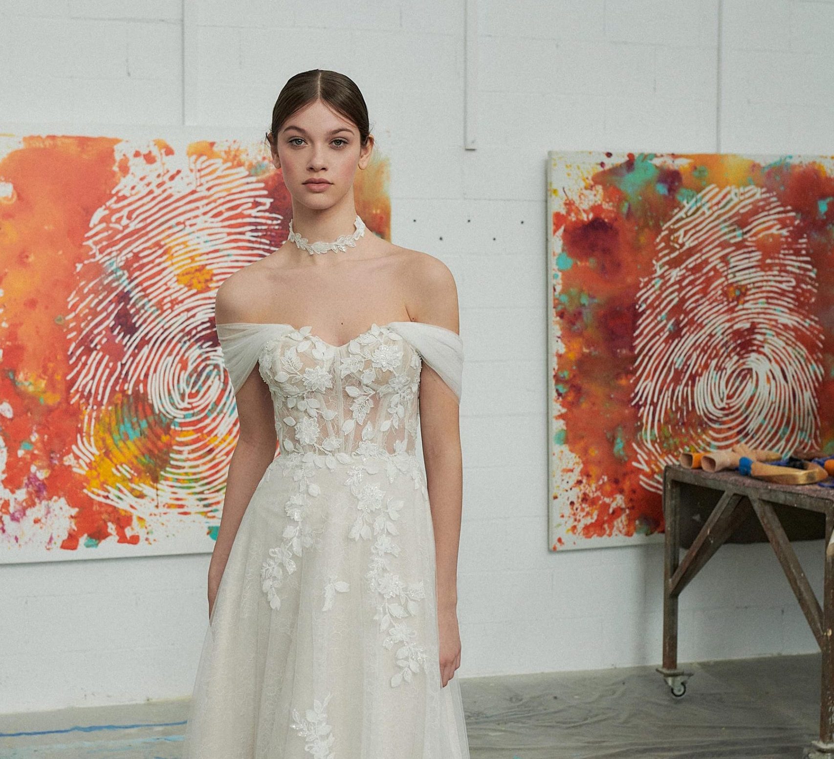 Zeitlose Eleganz mit Fara Sposa Silk and More Brautmode aus Köln